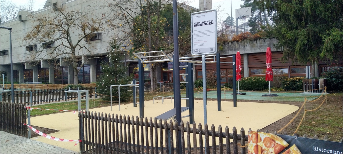 CH Binningen - Street Workout Anlage im beliebten Spiegelfeld